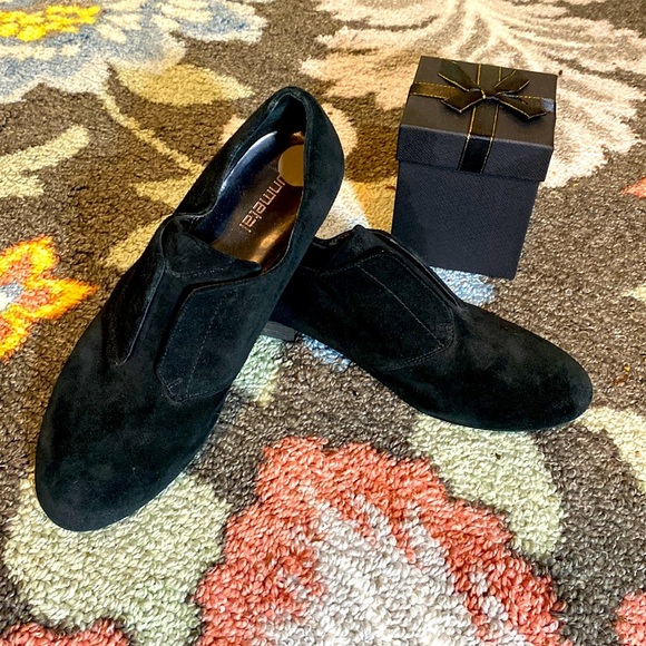 WOMEN’S BLACK SUEDE LOAFERS FLATS SLIP ONS - GUNMETAL BRAND  7 1/2 GUC - Picture 3 of 9